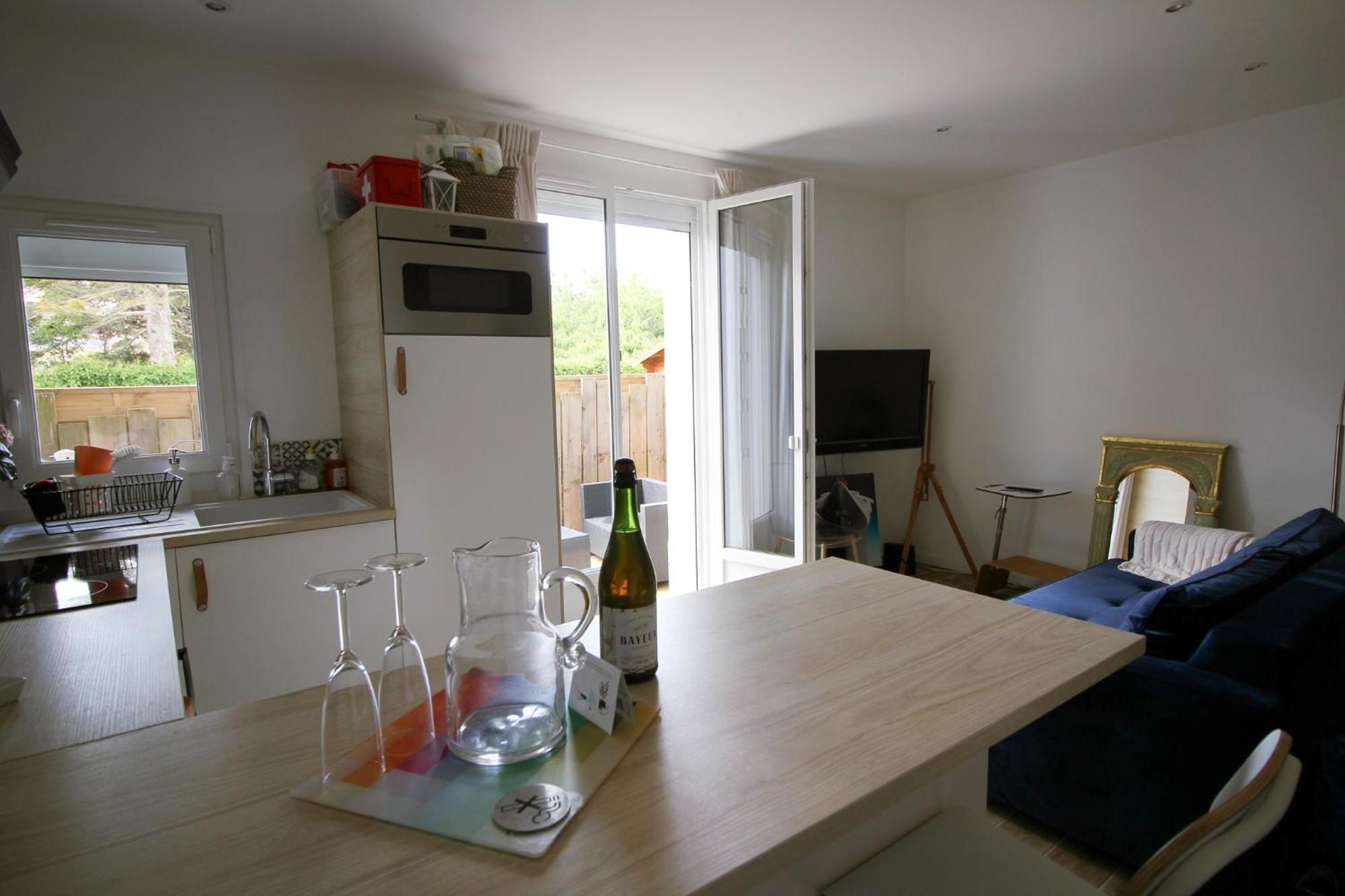 Appartement Avec Terrasse Privee, Plage A Pied Saint-Aubin-Sur-Mer  Exterior photo